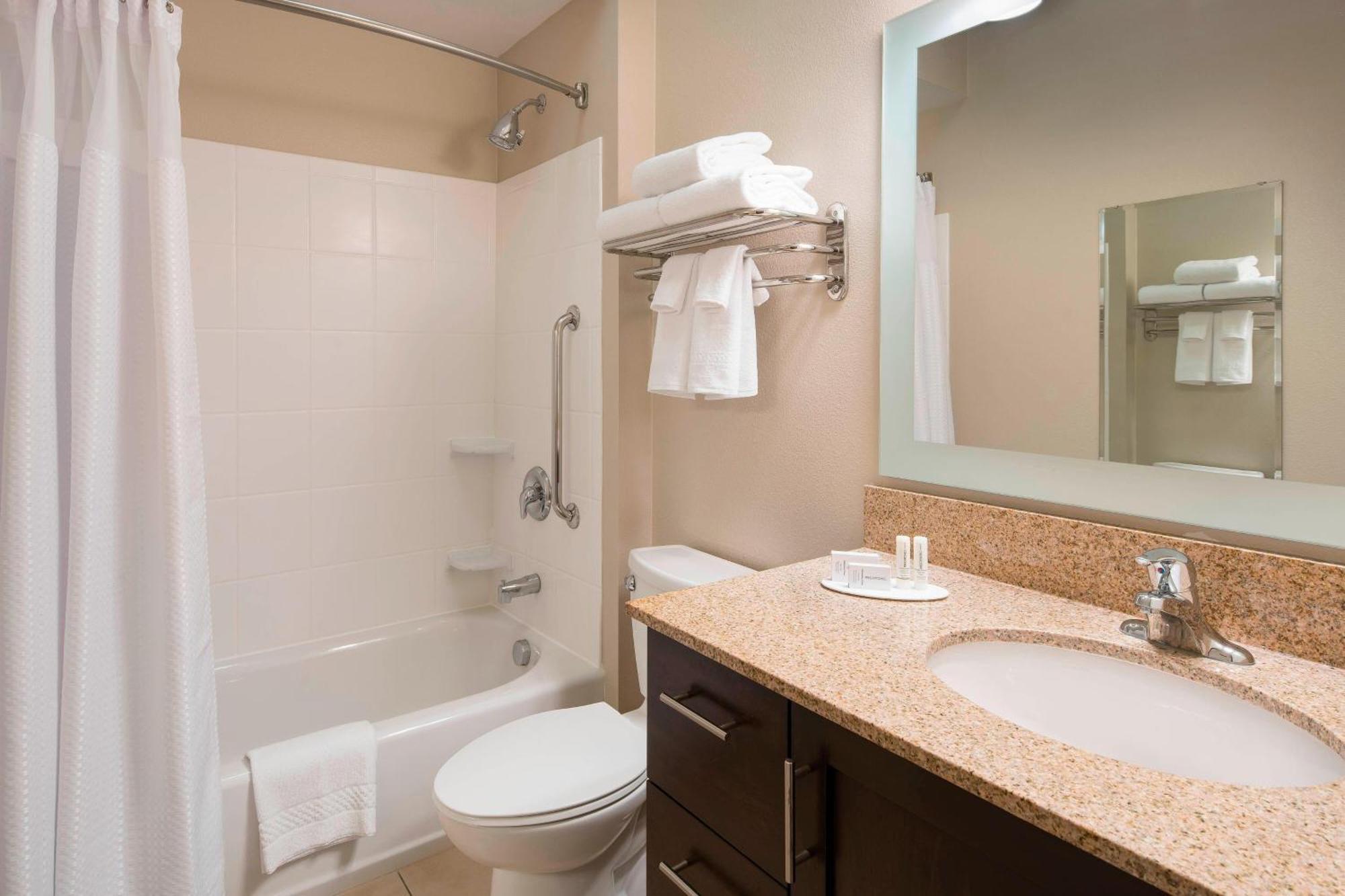 Towneplace Suites By Marriott San Diego Carlsbad / Vista Eksteriør billede