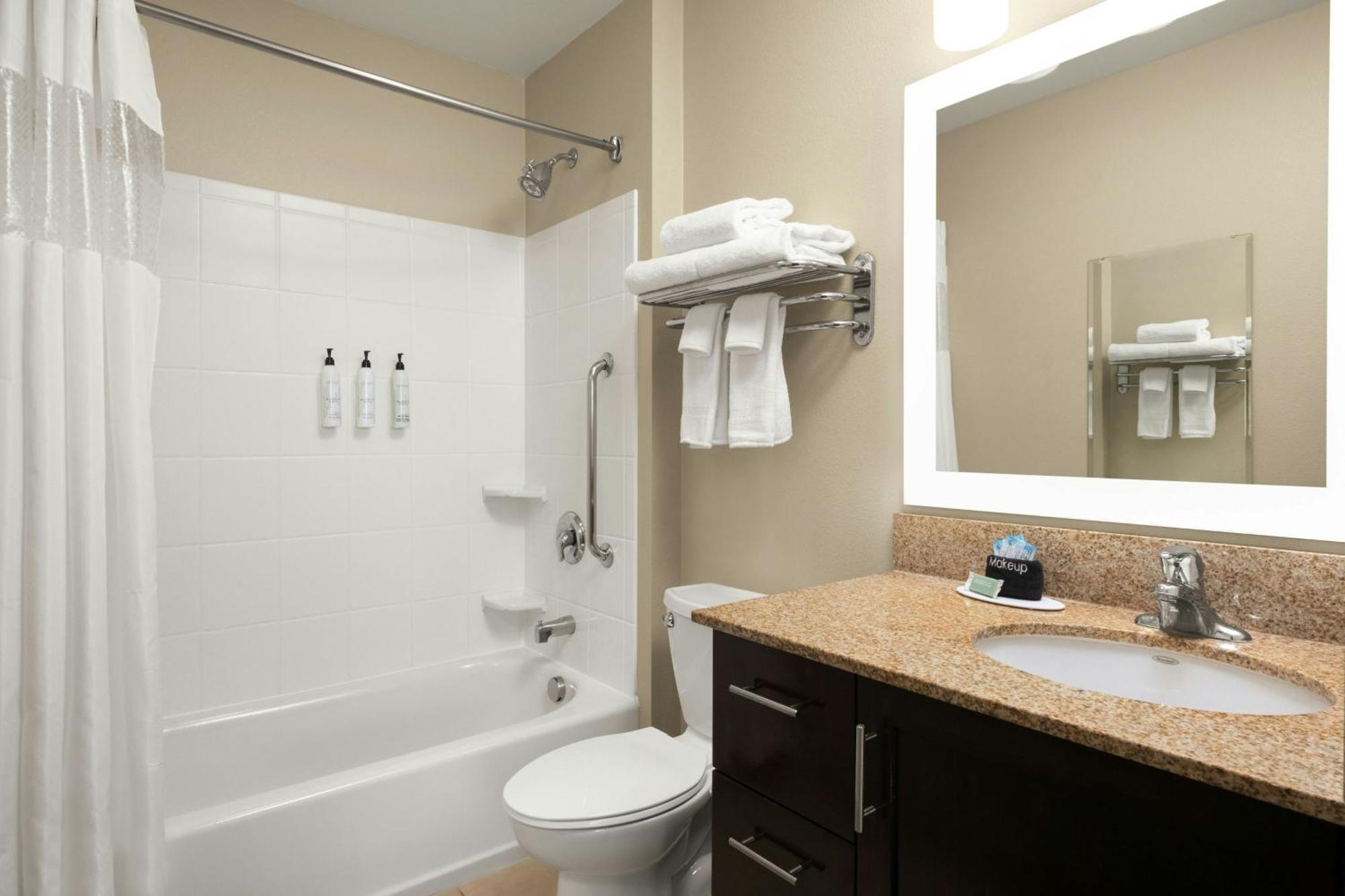 Towneplace Suites By Marriott San Diego Carlsbad / Vista Eksteriør billede